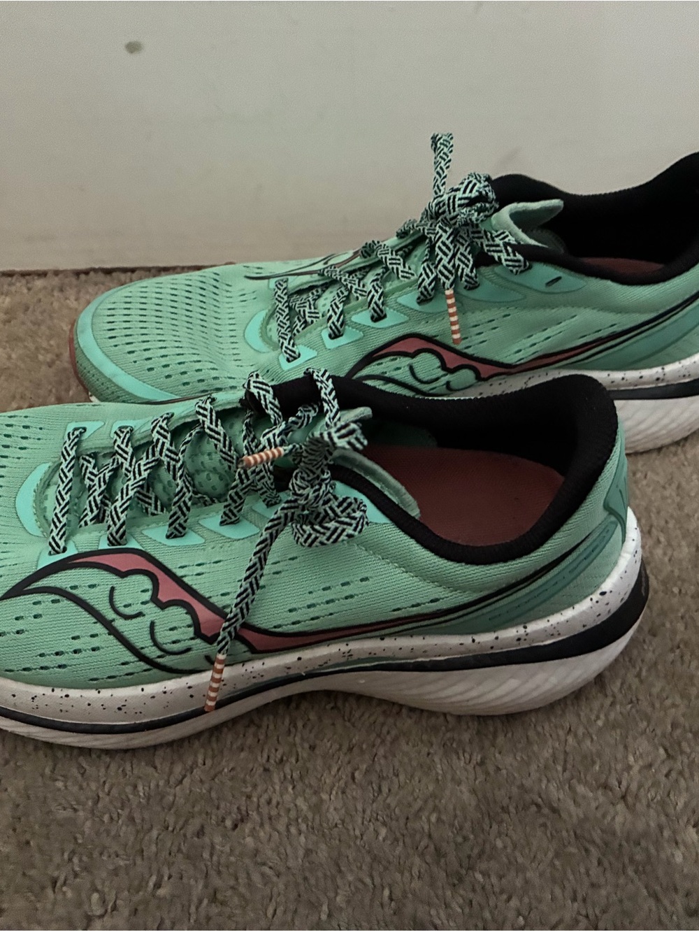 Saucony Endorphin Speed 3, Ladies running shoes, great condition, size 10, teal